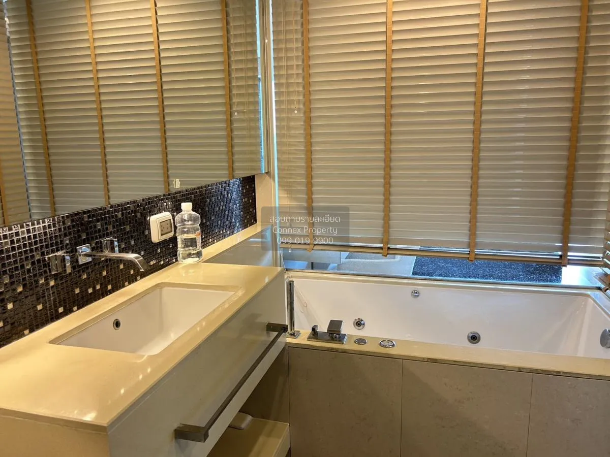 FOR RENT condo , The Address Sathorn , BTS-Saint Louis , Silom , 