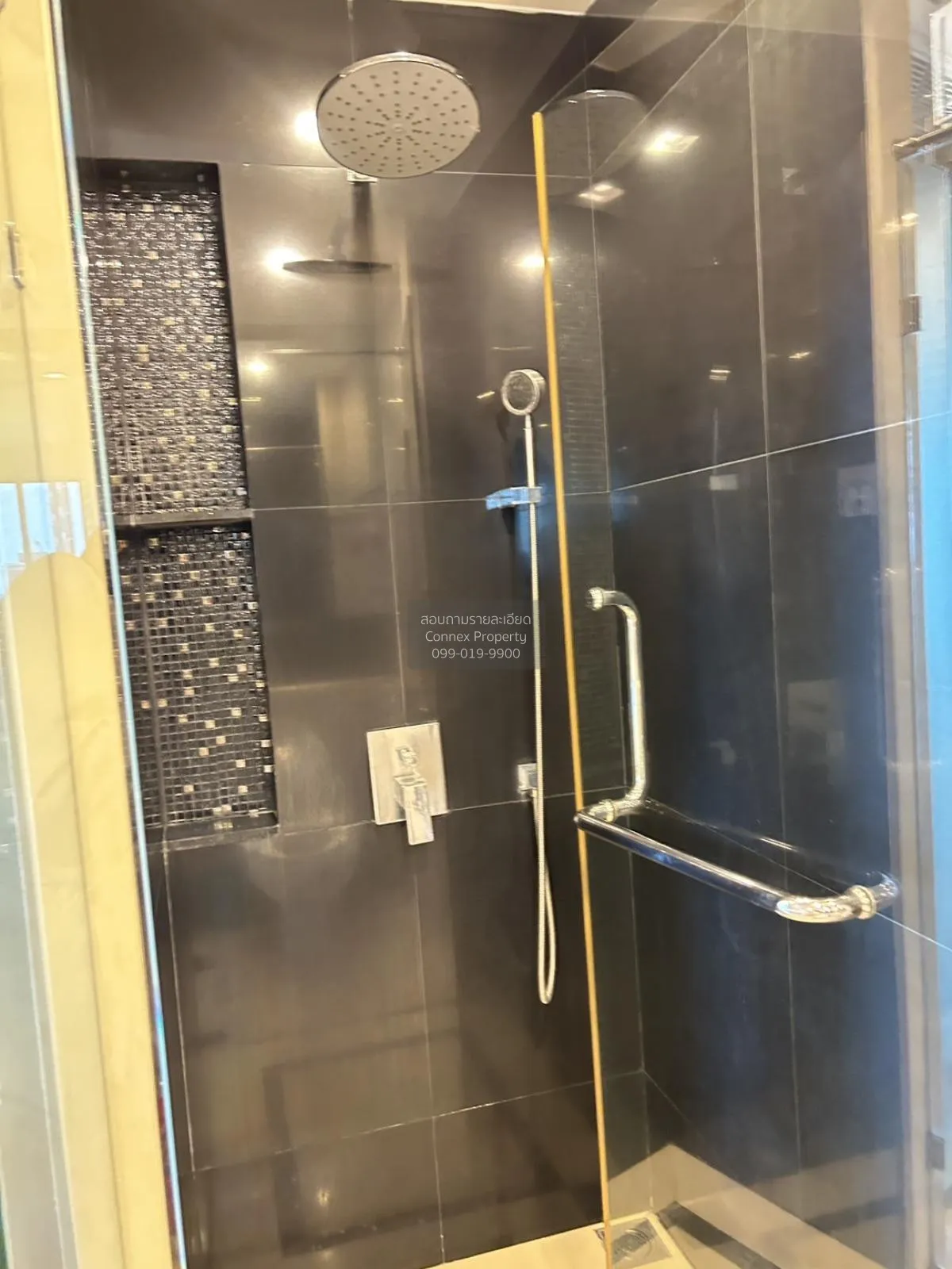 FOR RENT condo , The Address Sathorn , BTS-Saint Louis , Silom , 