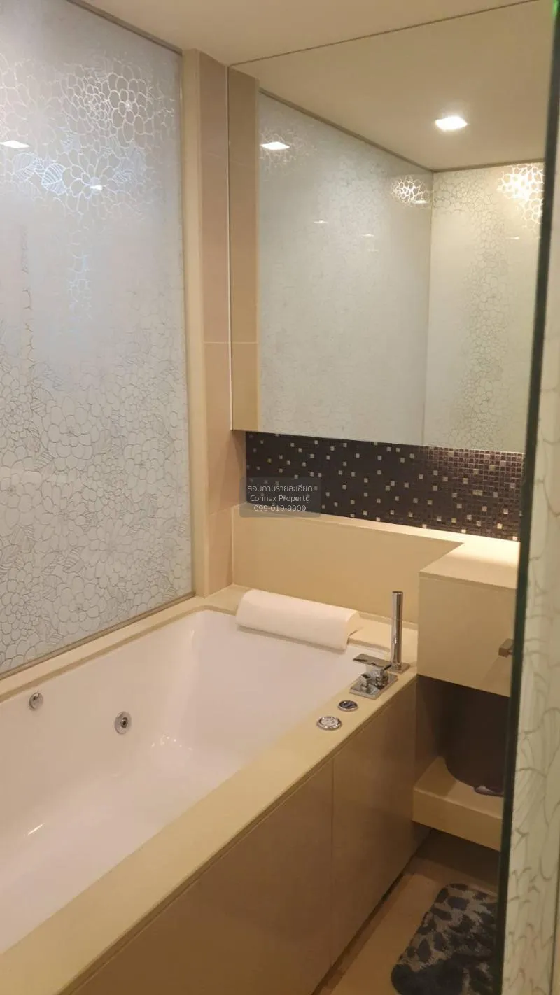 FOR RENT condo , The Address Sathorn , BTS-Saint Louis , Silom , 