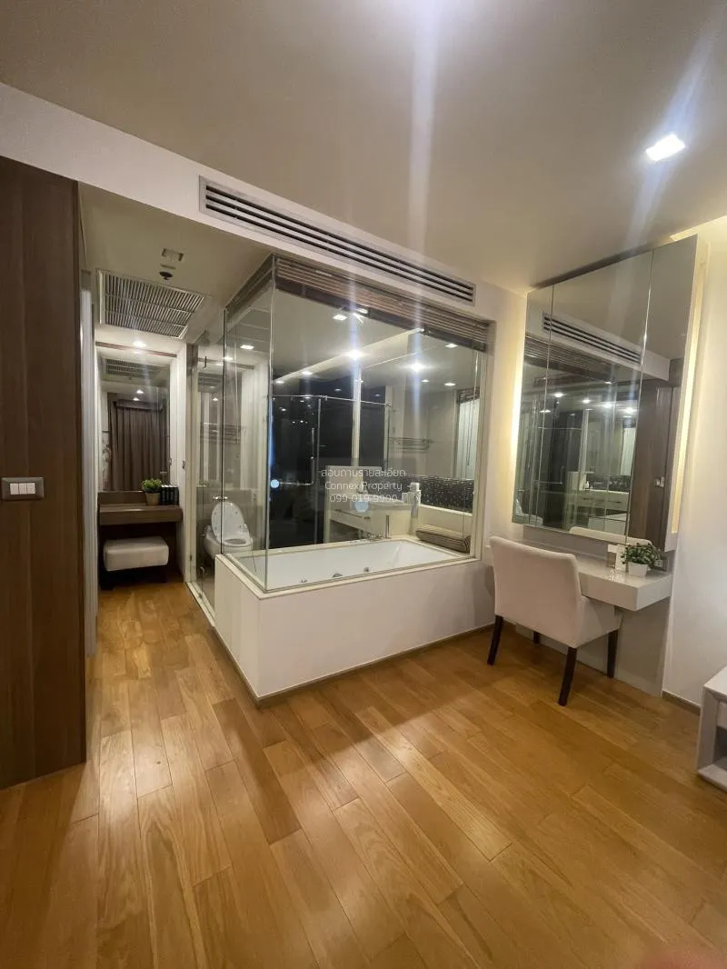 FOR RENT condo , The Address Sathorn , high floor , BTS-Saint Lou