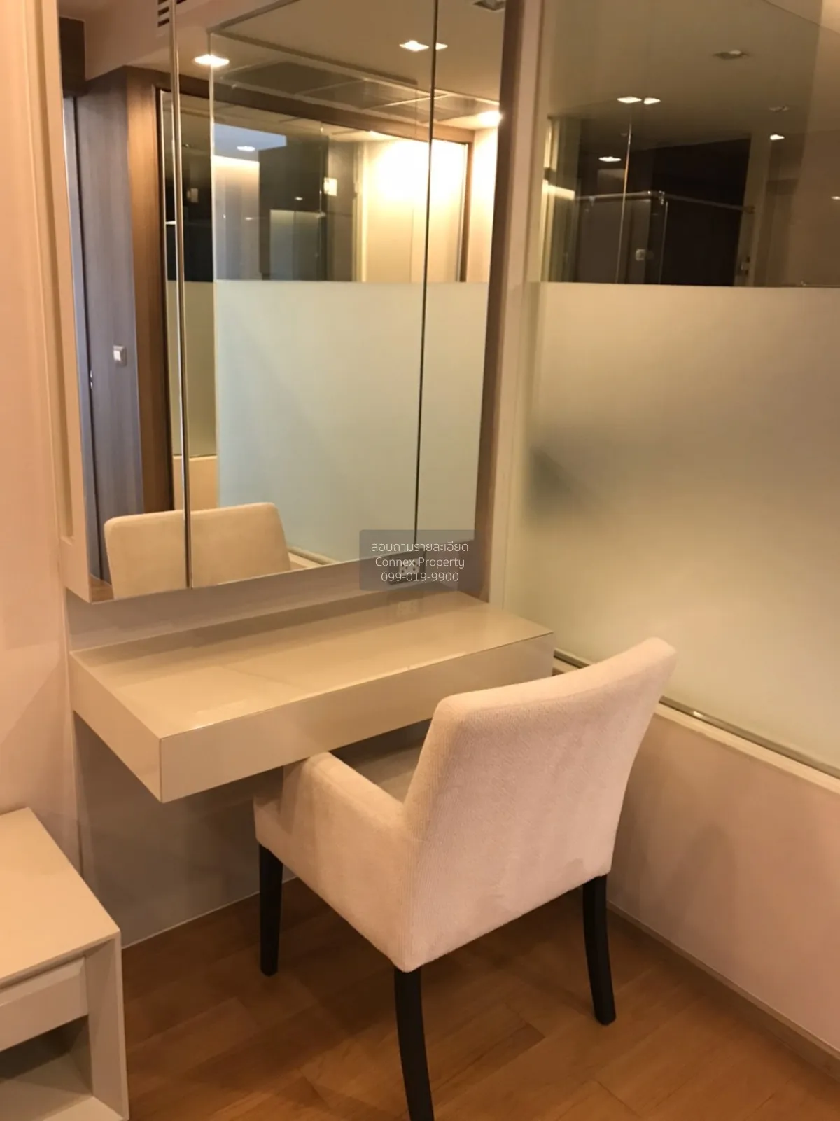 FOR RENT condo , The Address Sathorn , BTS-Saint Louis , Silom , 