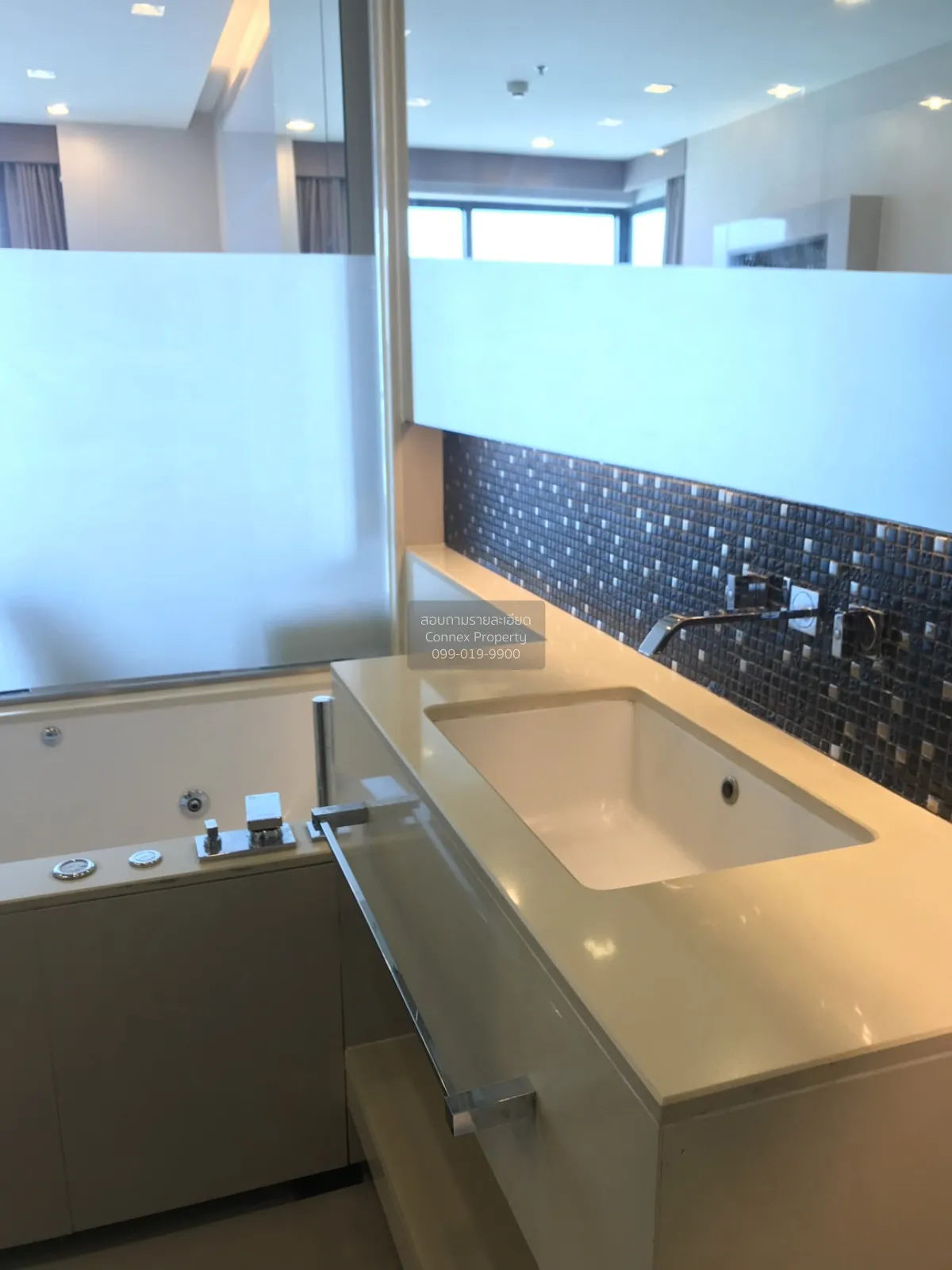 FOR RENT condo , The Address Sathorn , BTS-Saint Louis , Silom , 