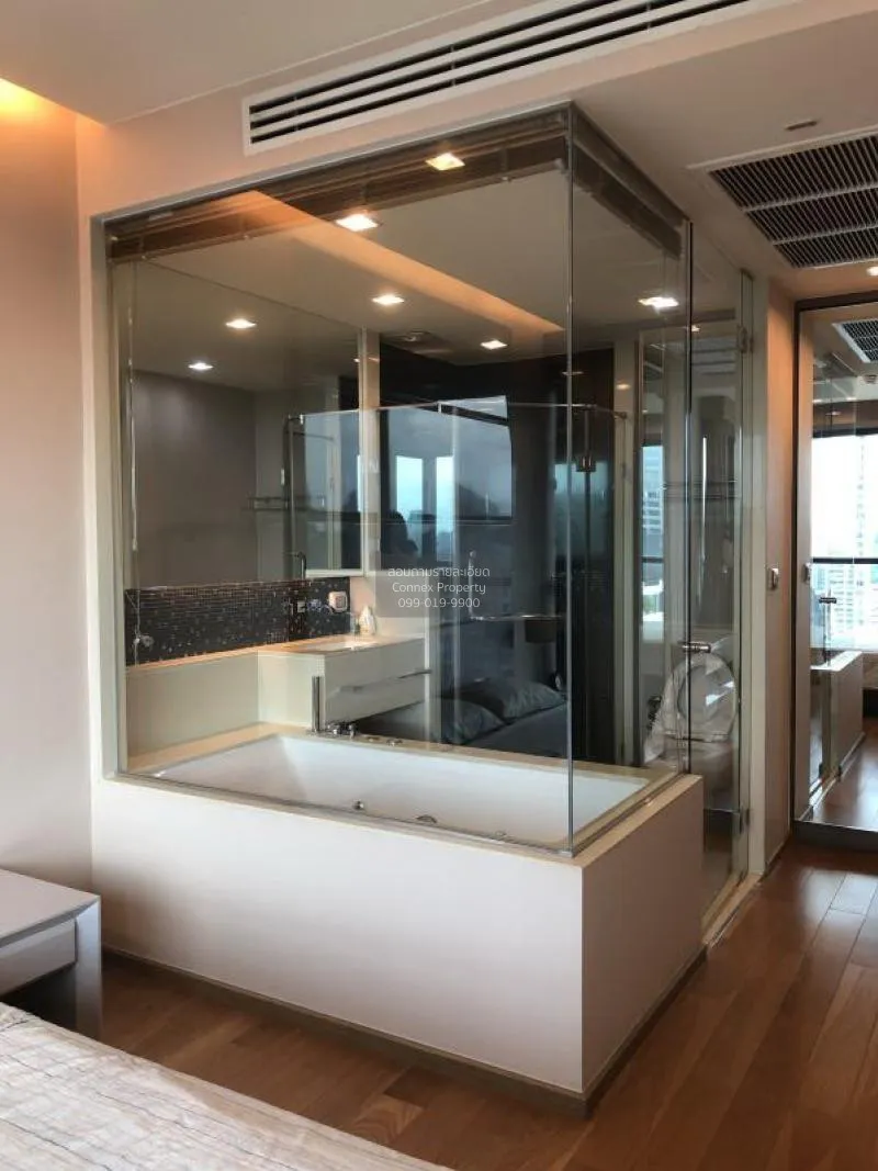 FOR RENT condo , The Address Sathorn , BTS-Saint Louis , Silom , 