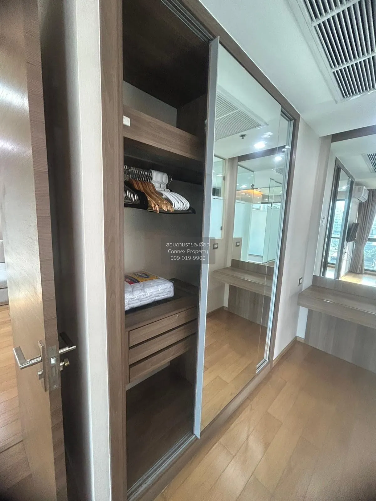 FOR RENT condo , The Address Sathorn , BTS-Saint Louis , Silom , 