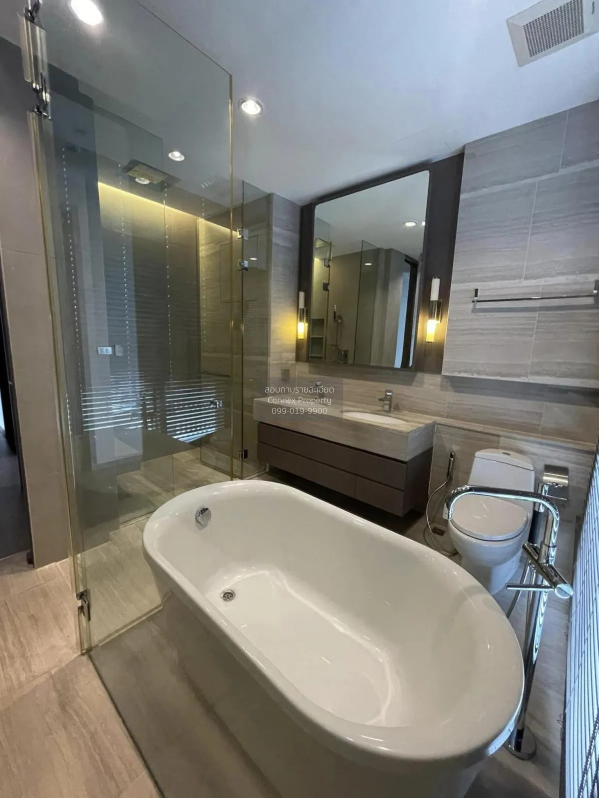 For Rent Condo , The Diplomat Sathorn , BTS-Surasak , Silom , Ban