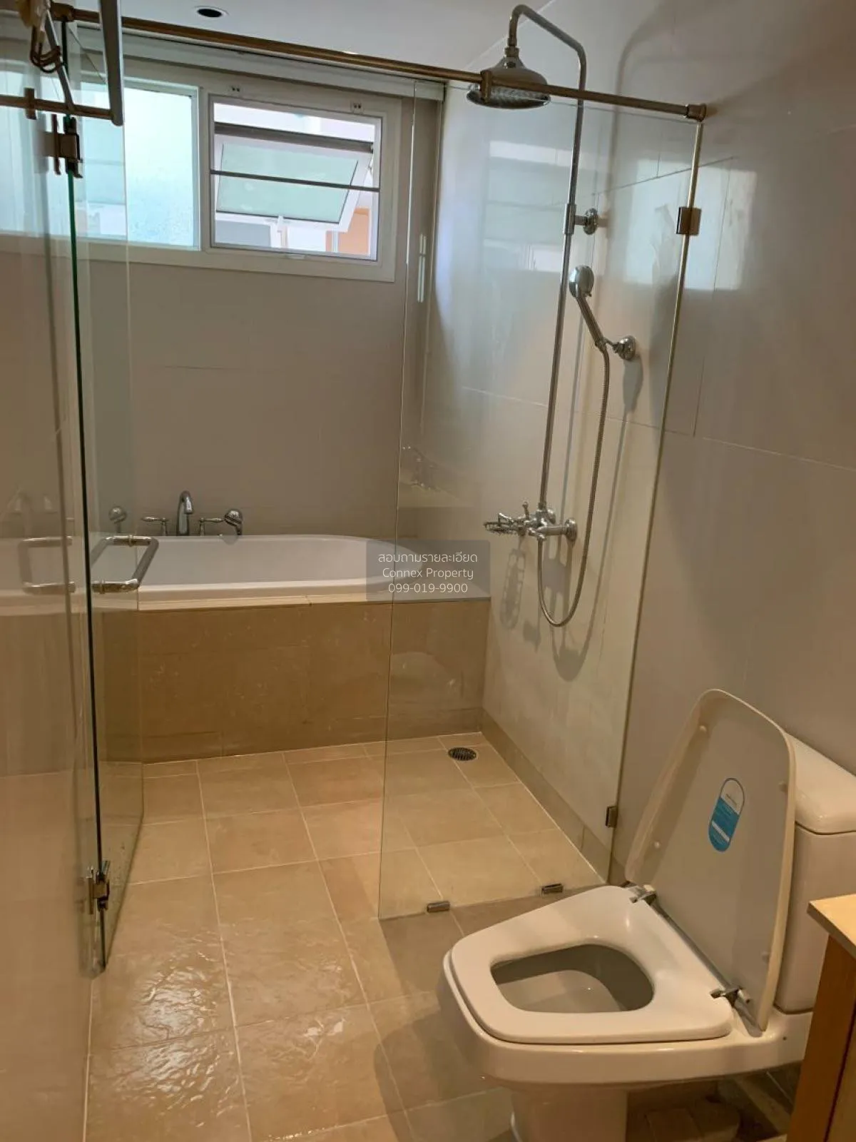 เช่าคอนโด  ดิ เอ็มไพร์ เพลส BTS-ช่องนนทรี ยานนาวา เขต สาทร กรุงเท