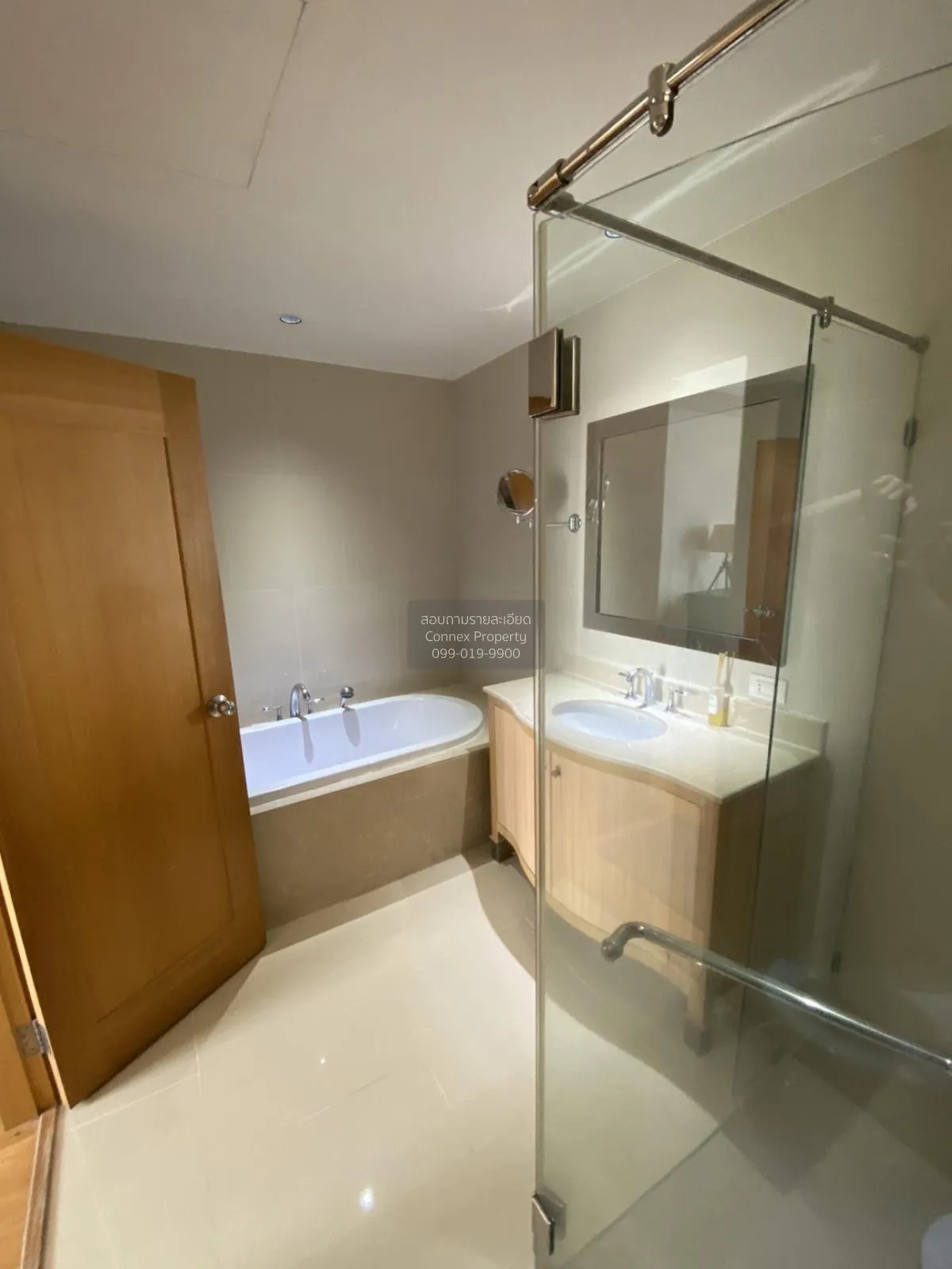 เช่าคอนโด  ดิ เอ็มไพร์ เพลส BTS-ช่องนนทรี ยานนาวา เขต สาทร กรุงเท