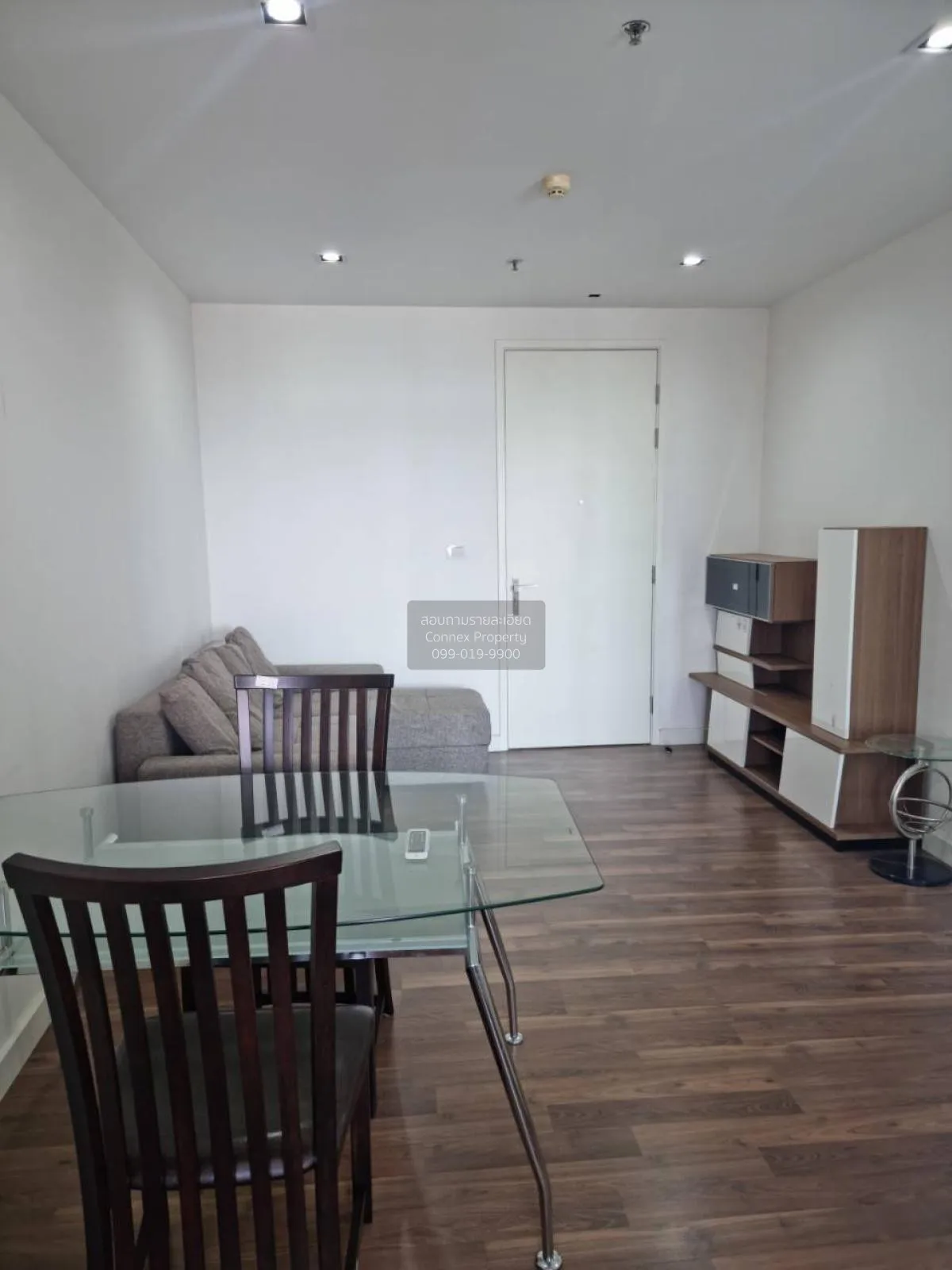 เช่าคอนโด  เดอะ รูม สาทร - ตากสิน BTS-โพธิ์นิมิตร บางยี่เรือ เขต  1