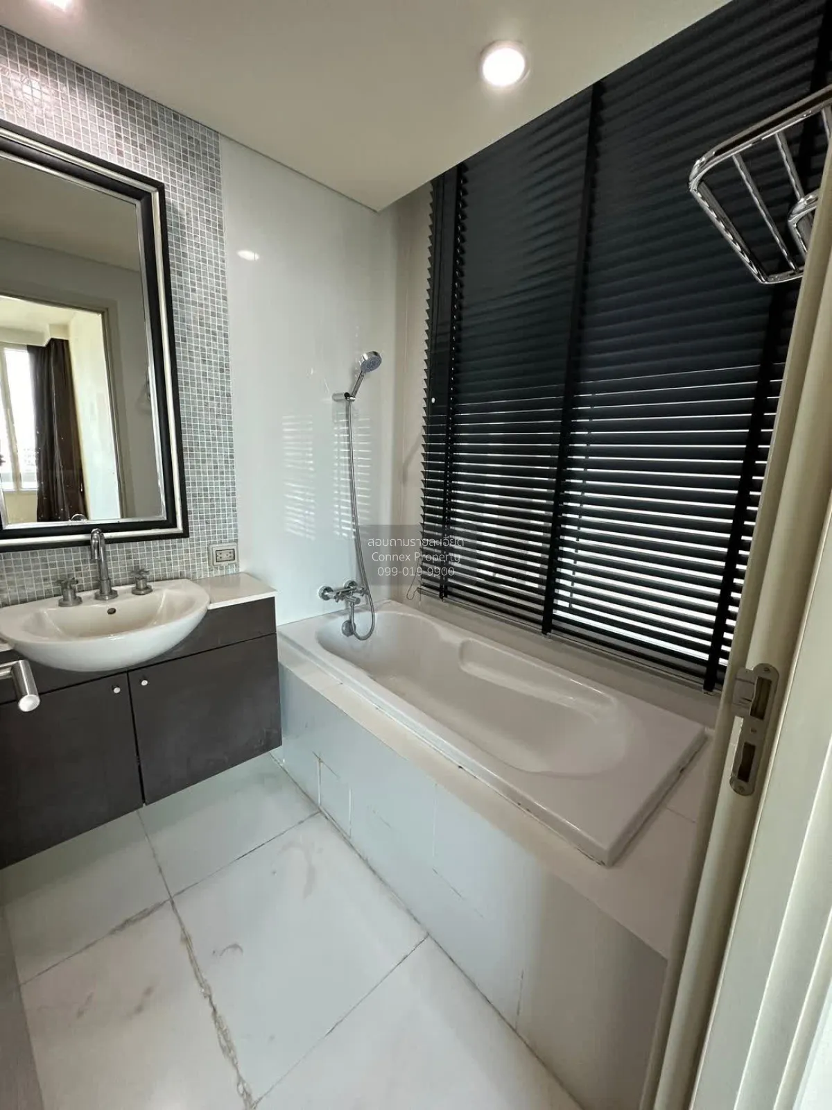 FOR SALE condo , Watermark Chaophraya River , BTS-Krung Thon Buri