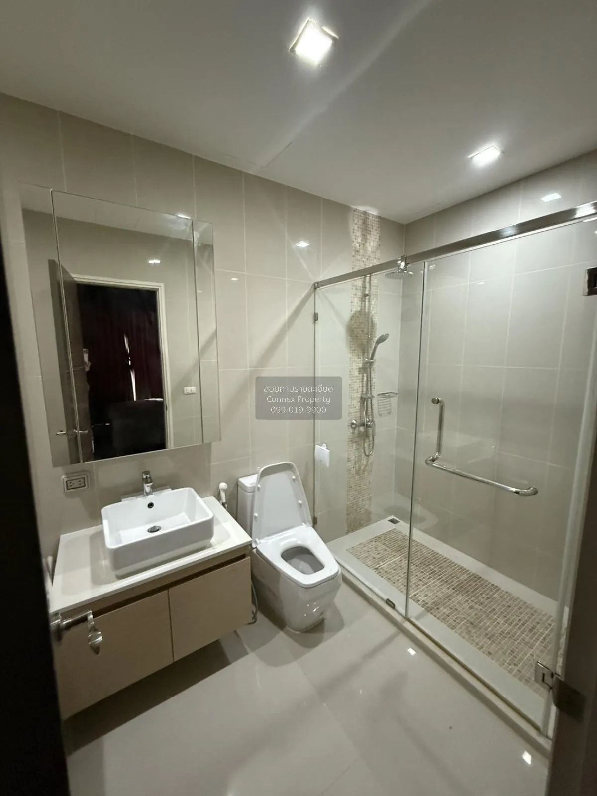 เช่าคอนโด  คิว อโศก MRT-เพชรบุรี มักกะสัน เขต ราชเทวี กรุงเทพ CX- 4