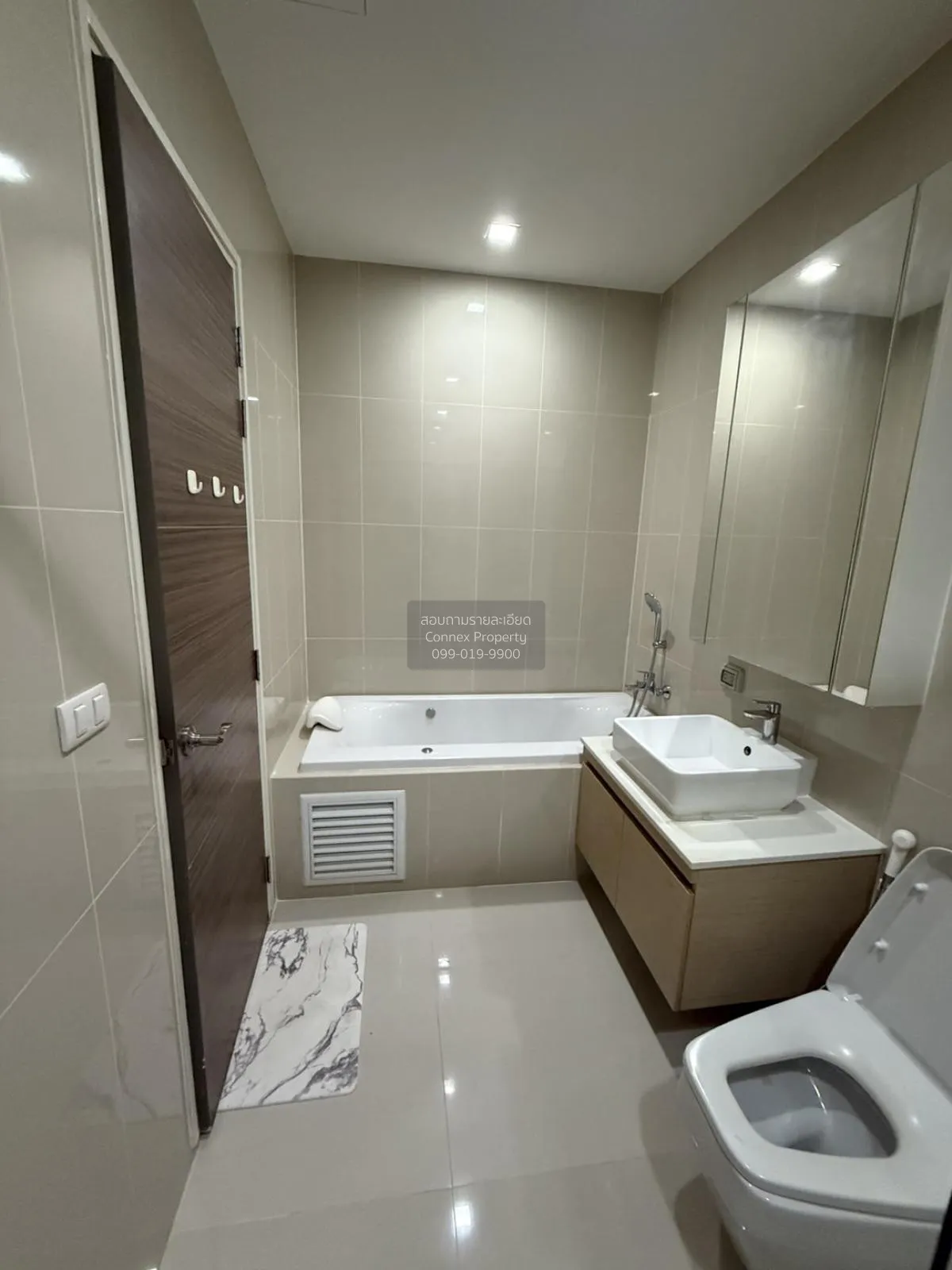 เช่าคอนโด  คิว อโศก MRT-เพชรบุรี มักกะสัน เขต ราชเทวี กรุงเทพ CX-