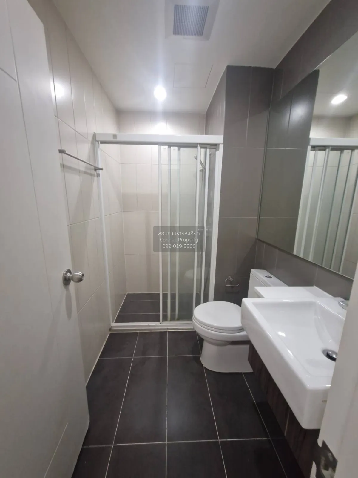 FOR RENT condo , Centric Ratchada - Huaikwang , MRT-Huai Khwang ,