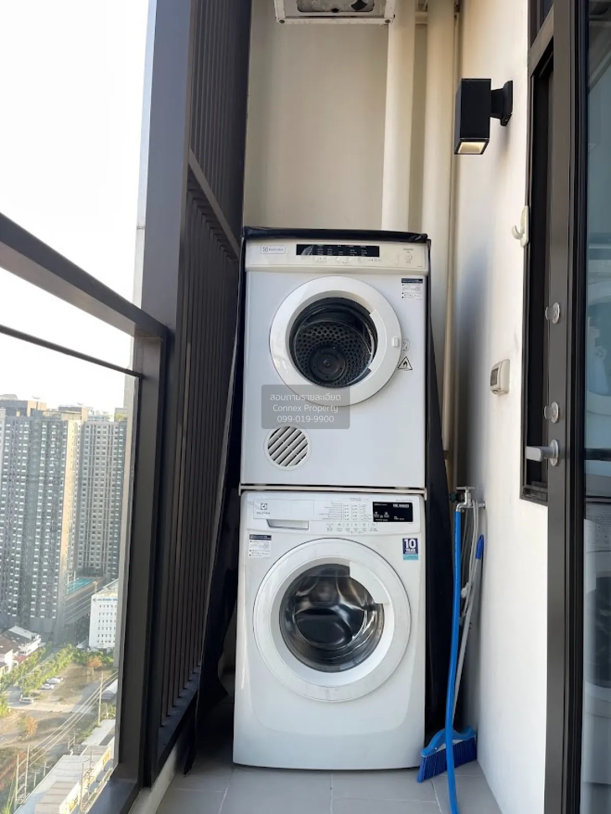 FOR RENT condo , Chewathai Residence Asoke , MRT-Phra Ram 9 , Mak