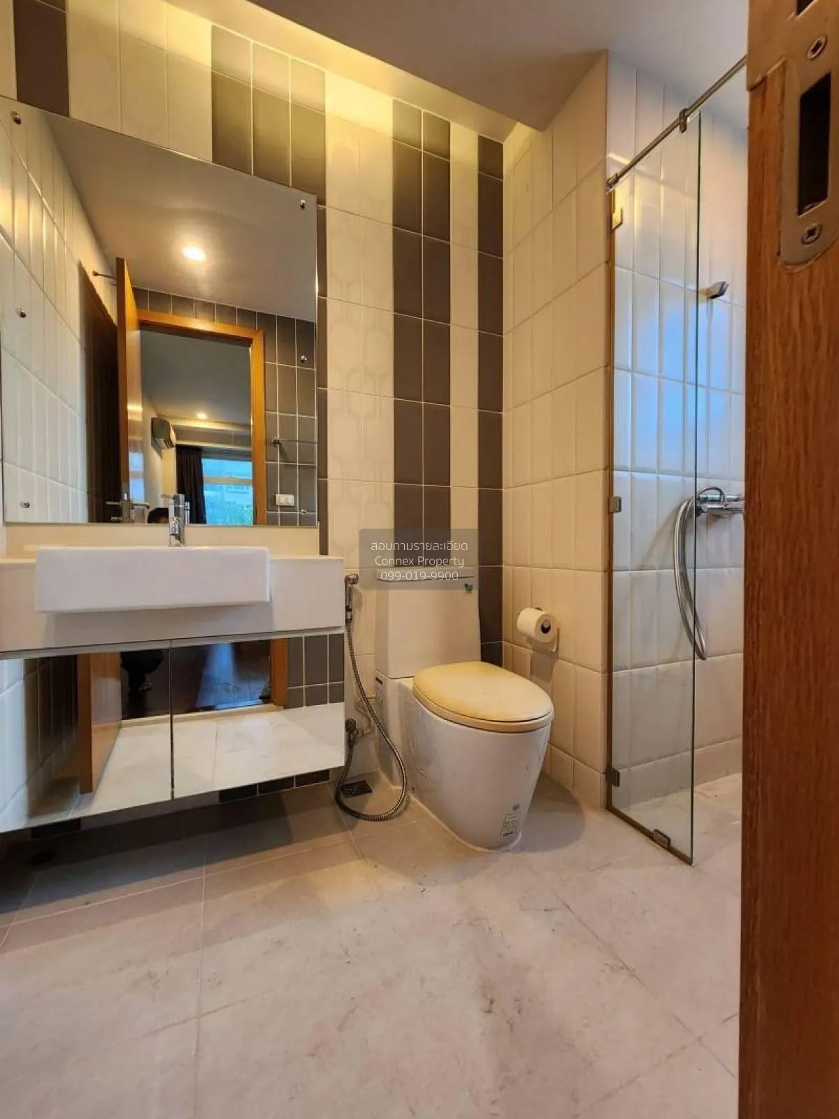 ขายคอนโด  เซอร์เคิล คอนโดมิเนียม MRT-เพชรบุรี ถนนเพชรบุรี เขต ราช