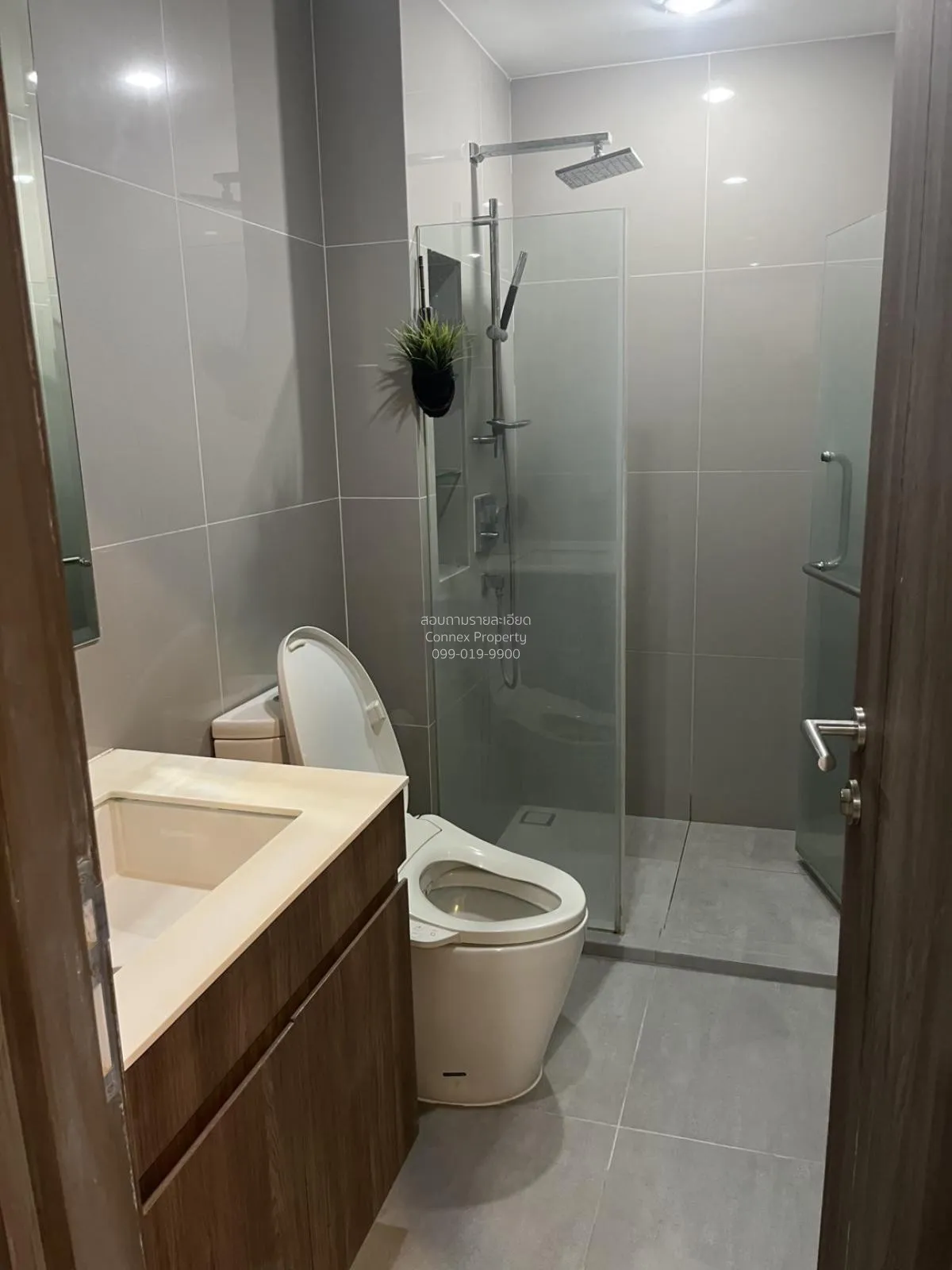 For Rent Condo , Ideo Mobi Asoke , MRT-Phetchaburi , Bang Kapi , 