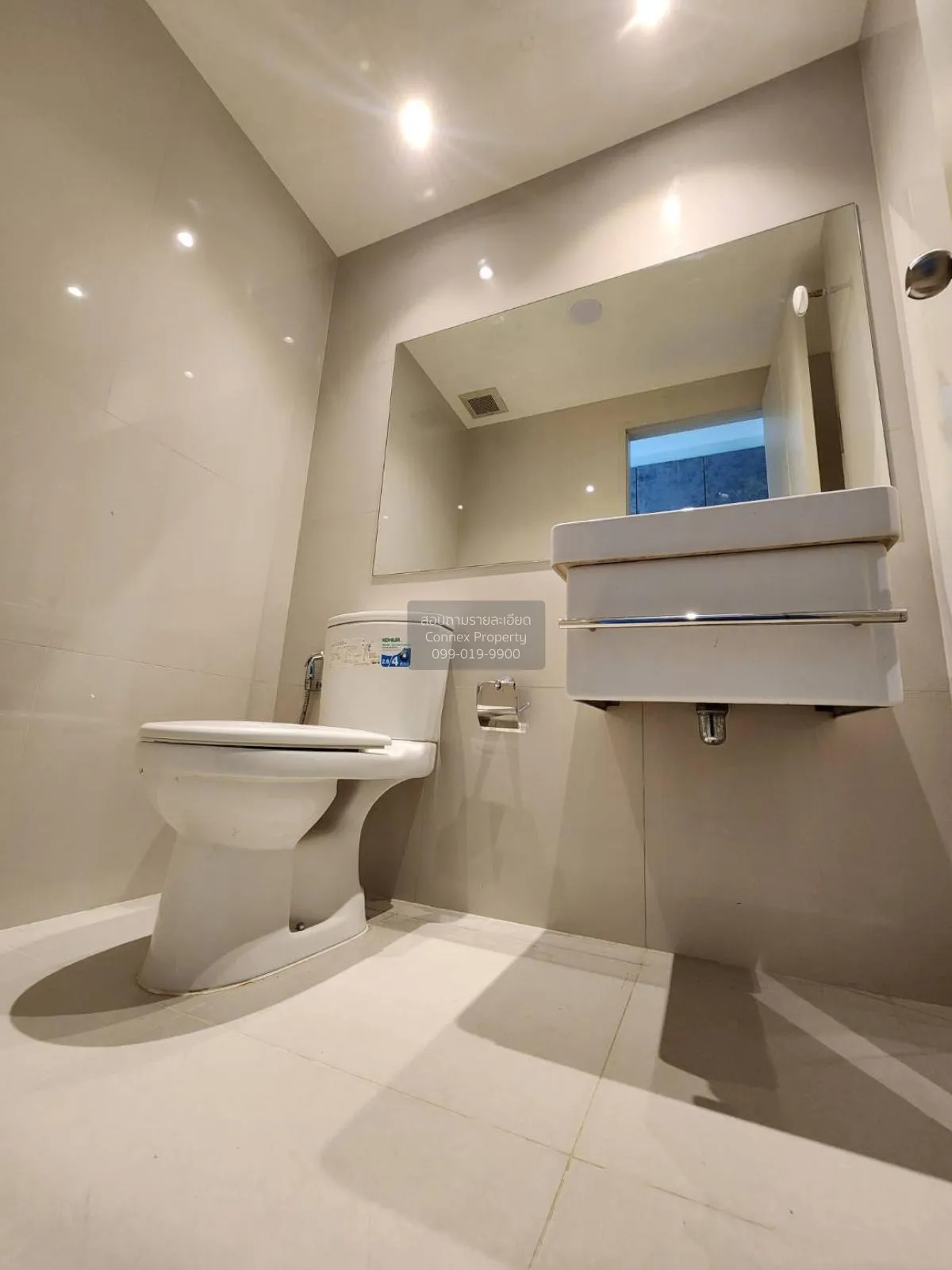 FOR RENT condo , Life Asoke , MRT-Phetchaburi , Bang Kapi , Huai 