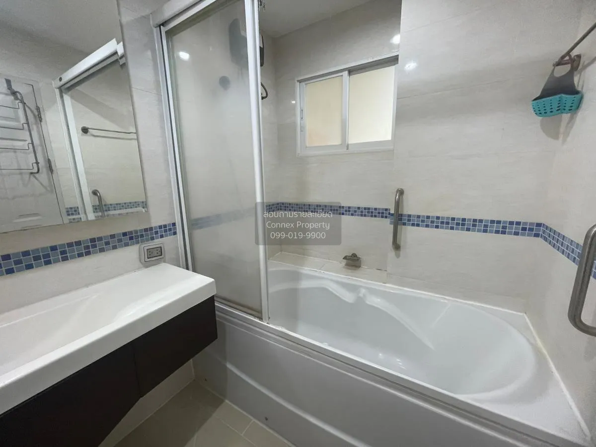 FOR RENT condo , Life @ Ratchada - Huaikwang , MRT-Huai Khwang , 