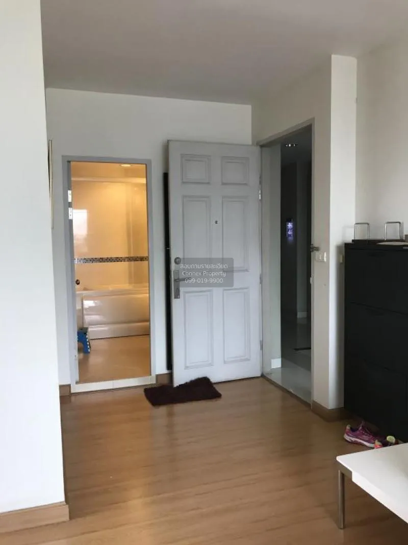 FOR SALE condo , Life @ Ratchada - Suthisan , high floor , MRT-Su