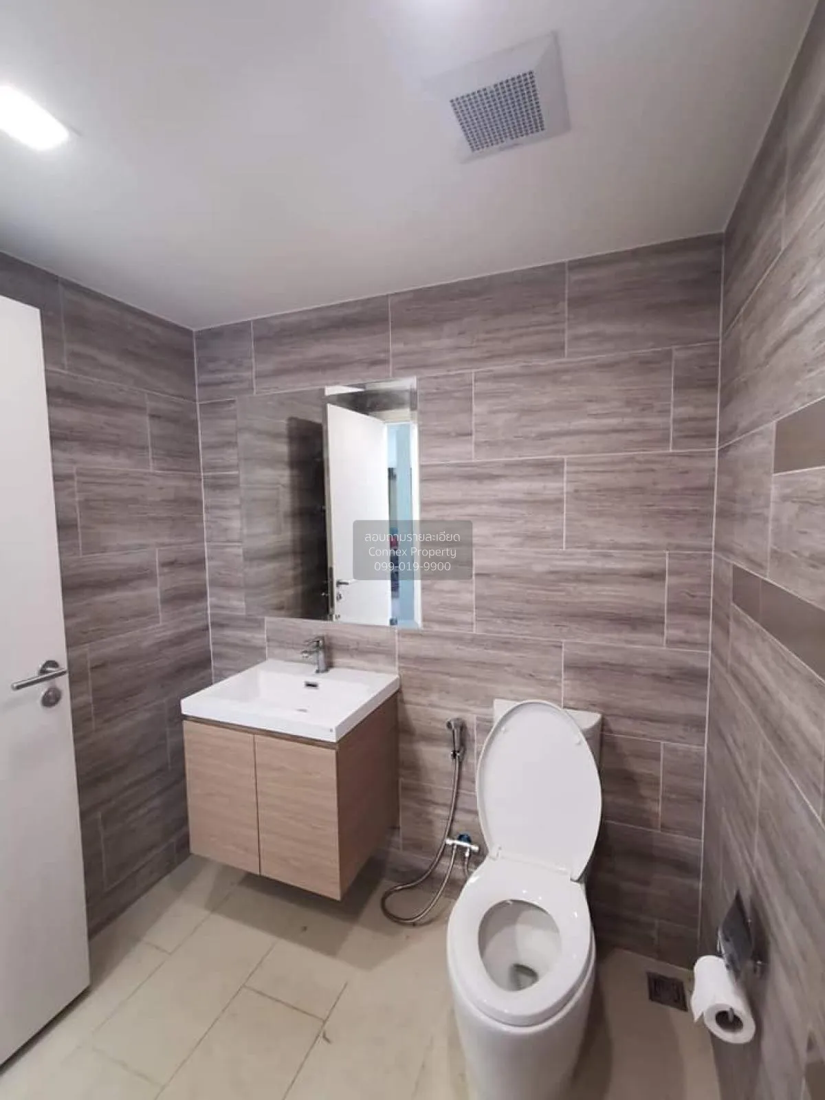 FOR SALE condo , Maestro 03 Ratchada -Rama 9 , MRT-Phra Ram 9 , D