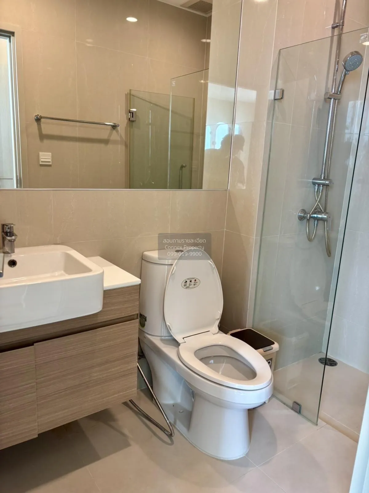 FOR RENT condo , Noble Revolve Ratchada 2 , MRT-Thailand Cultural