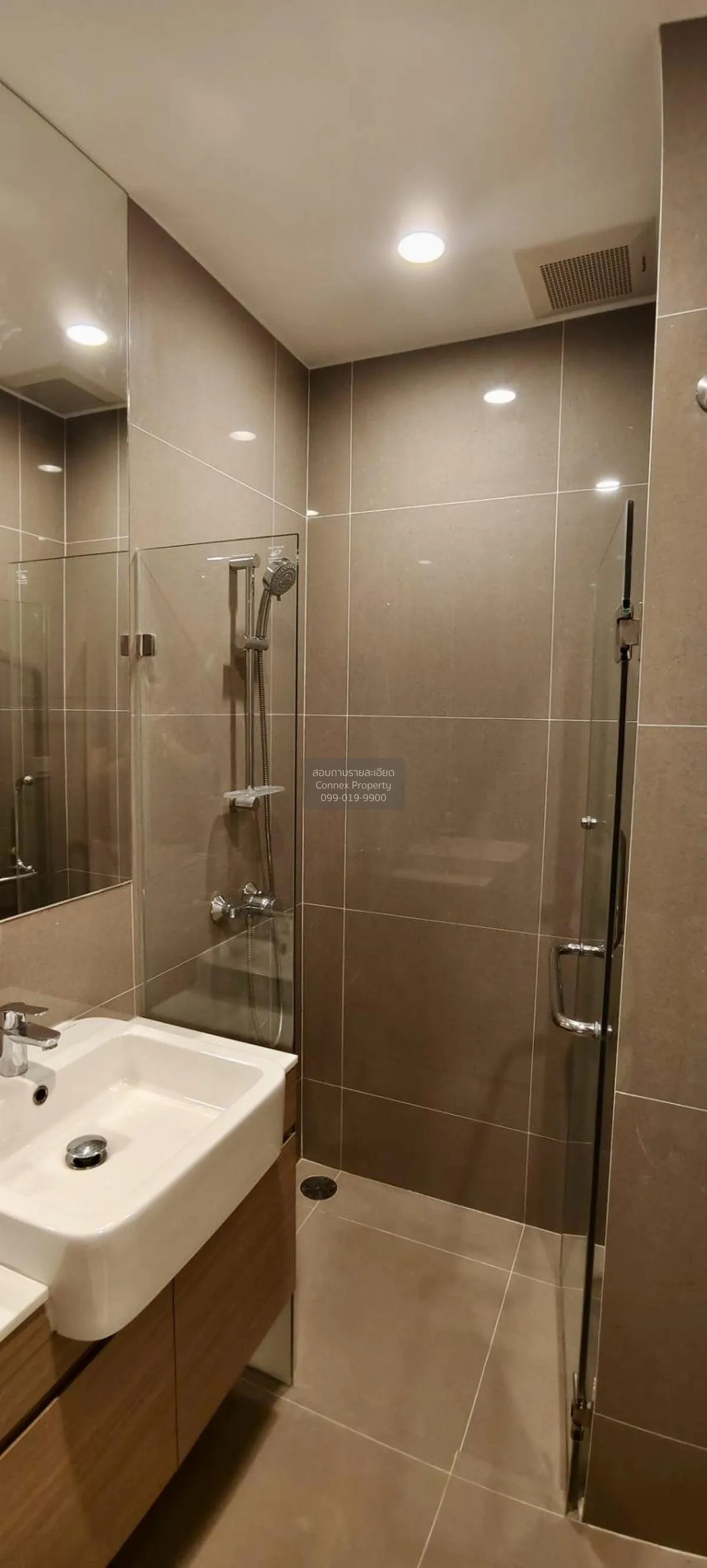 FOR RENT condo , Noble Revolve Ratchada 2 , MRT-Thailand Cultural