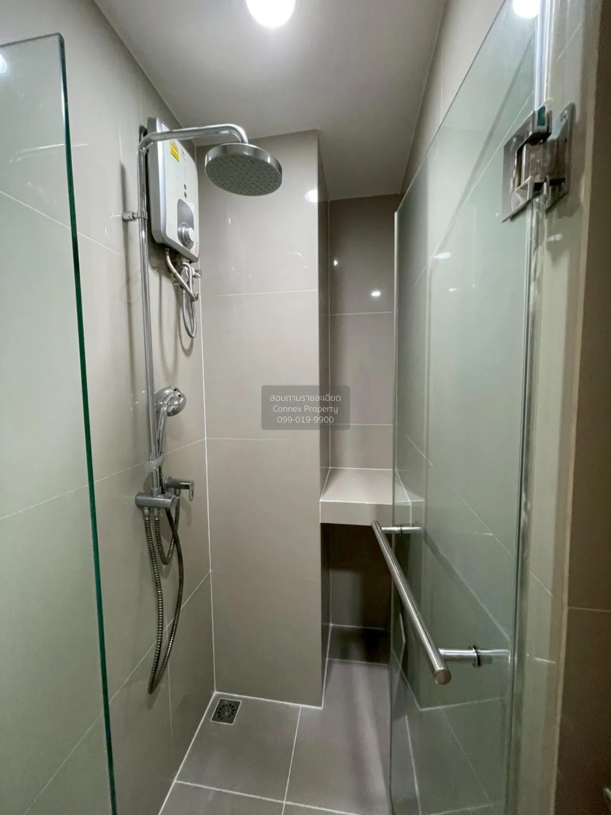 FOR RENT condo , Rhythm Asoke 2 , MRT-Phra Ram 9 , Bang Kapi , Hu
