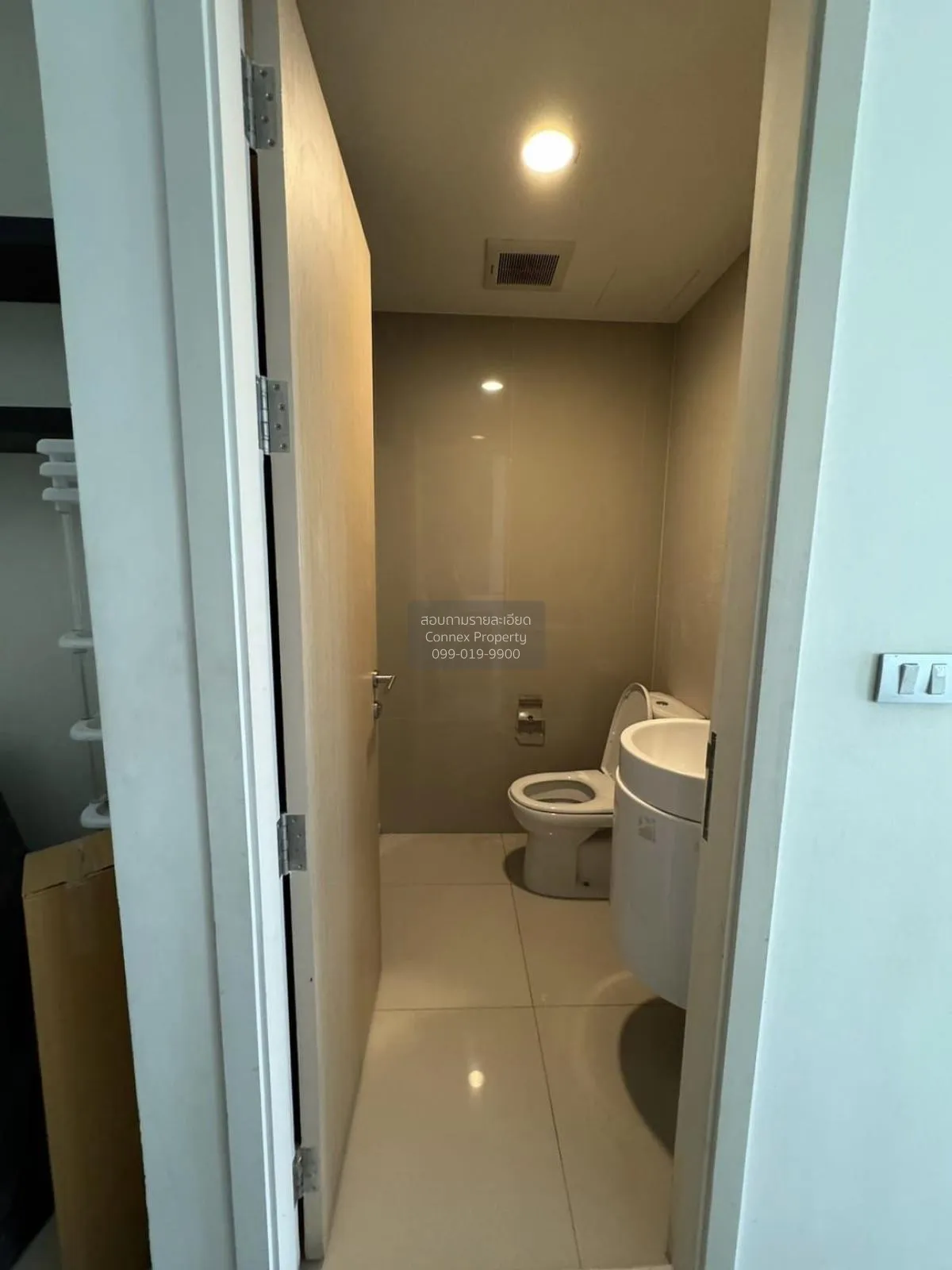 FOR RENT condo , Rhythm Asoke 2 , MRT-Phra Ram 9 , Bang Kapi , Hu