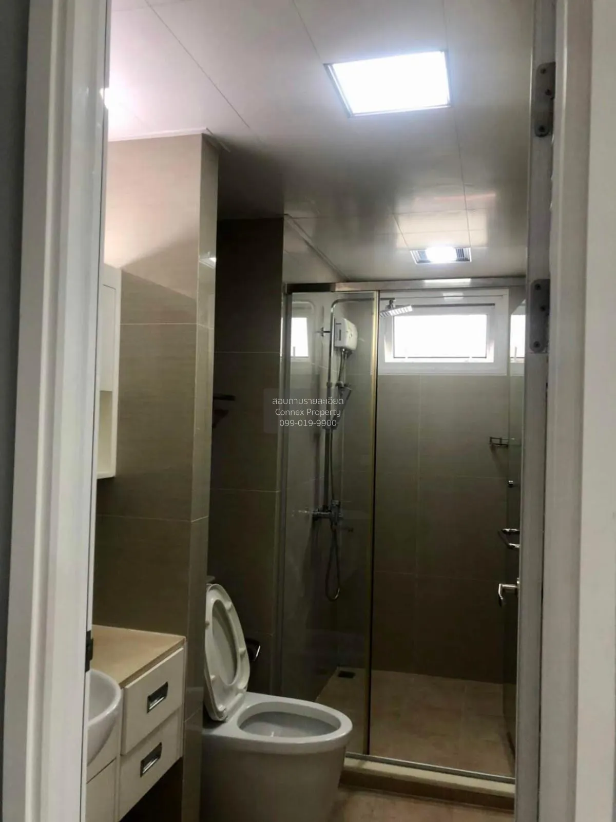 FOR RENT condo , TC Green Rama 9 , MRT-Phra Ram 9 , Huai Khwang ,