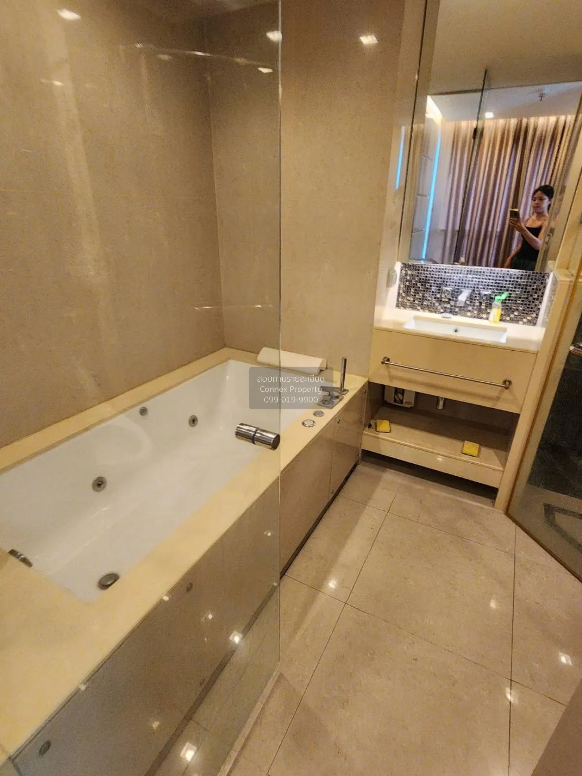 FOR RENT condo , The Address Asoke , MRT-Phetchaburi , Makkasan ,