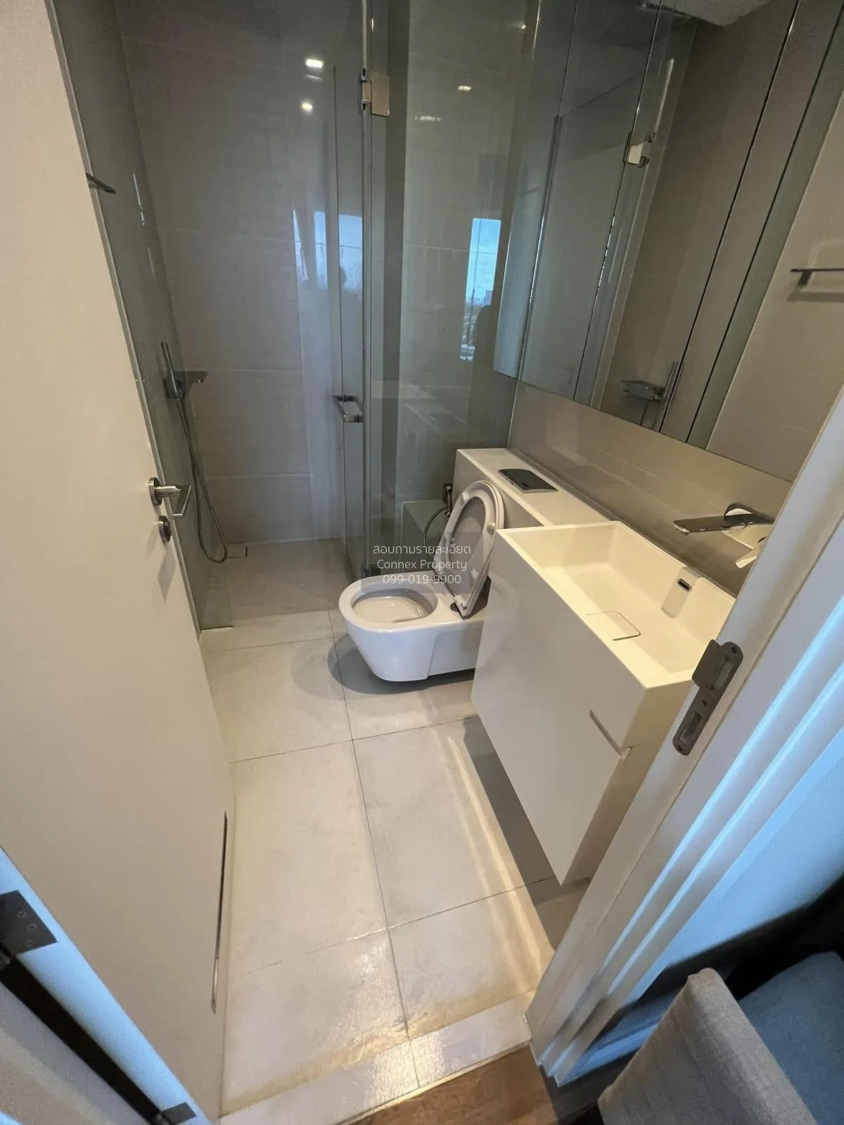 FOR RENT condo , The Saint Residences , BTS-Phahon Yothin 59 , Ch