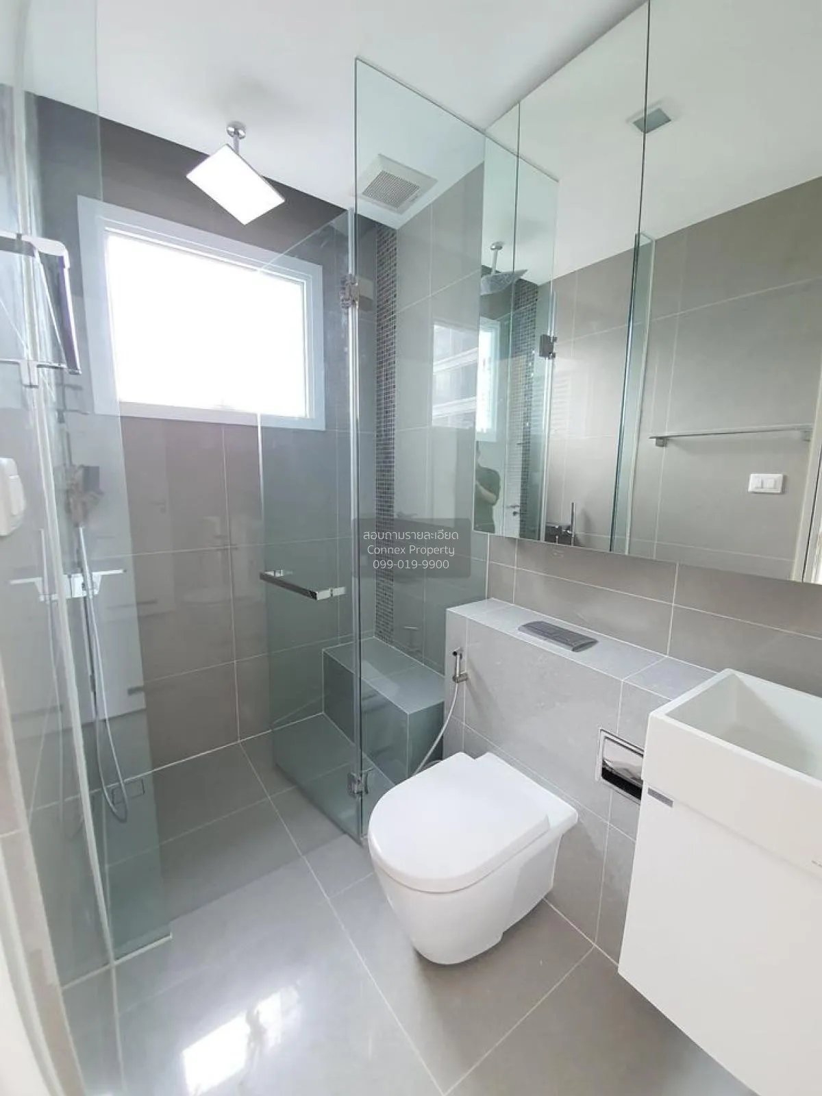 FOR SALE condo , The Saint Residences , BTS-Phahon Yothin 59 , Ch