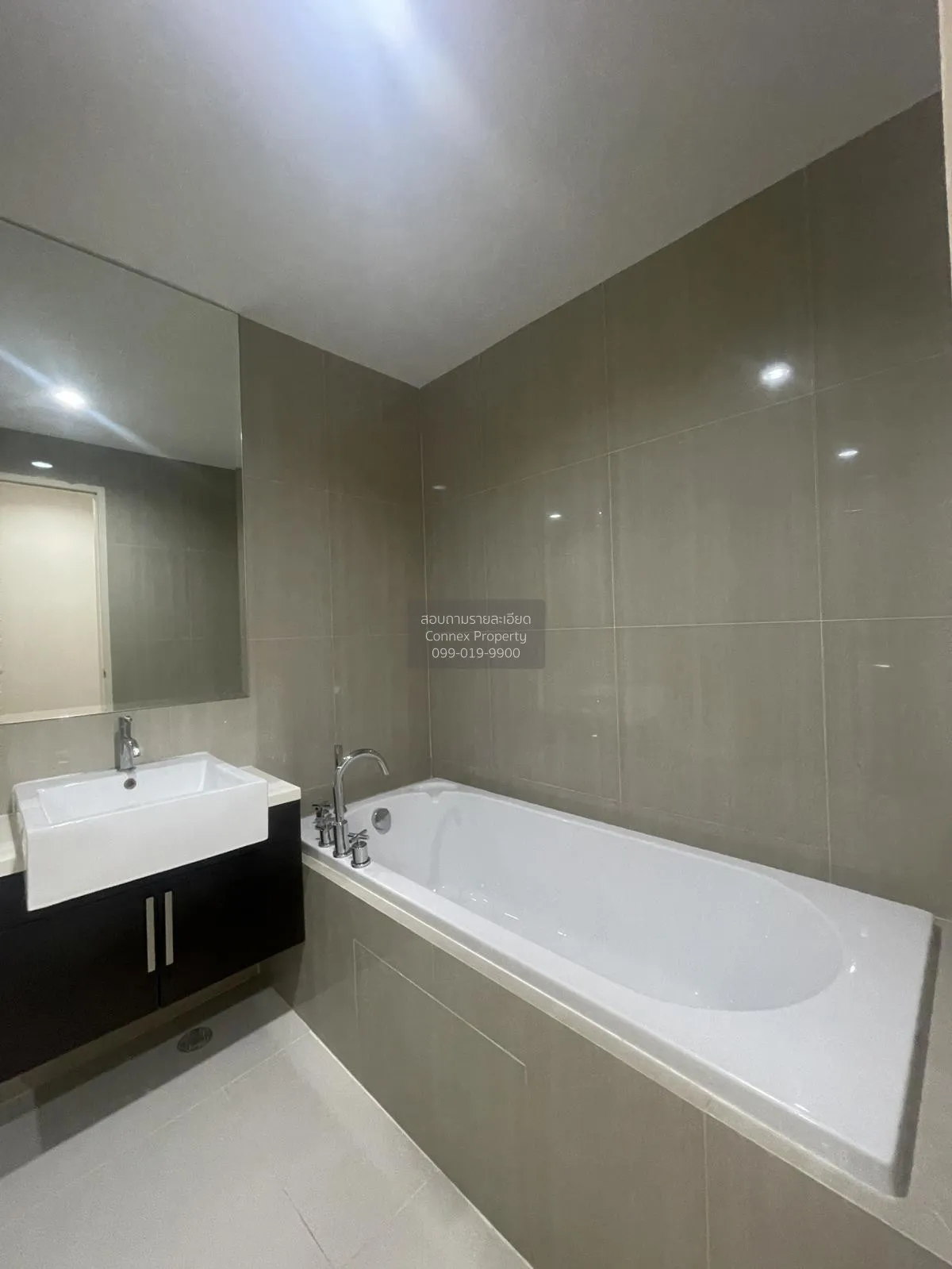 เช่าคอนโด  วิลล่า อโศก MRT-เพชรบุรี มักกะสัน เขต ราชเทวี กรุงเทพ 