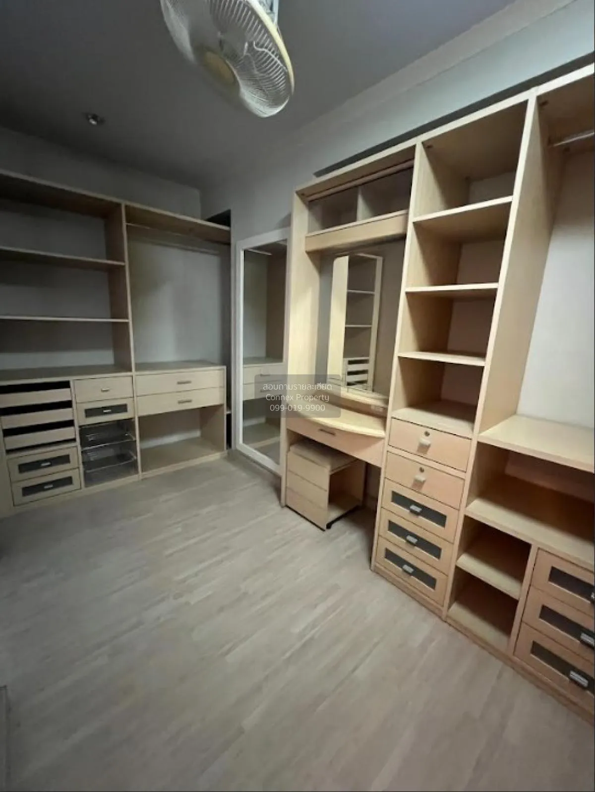 ขายคอนโด  รอยัล ปาร์ค 3 อารีย์-พหลโยธิน BTS-อารีย์ สามเสนใน เขต พ