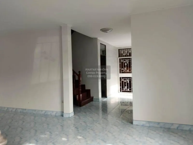 Townhouse for sale Yu Charoen Village 3, Khlong 4, Lat Sawai, Lam 3