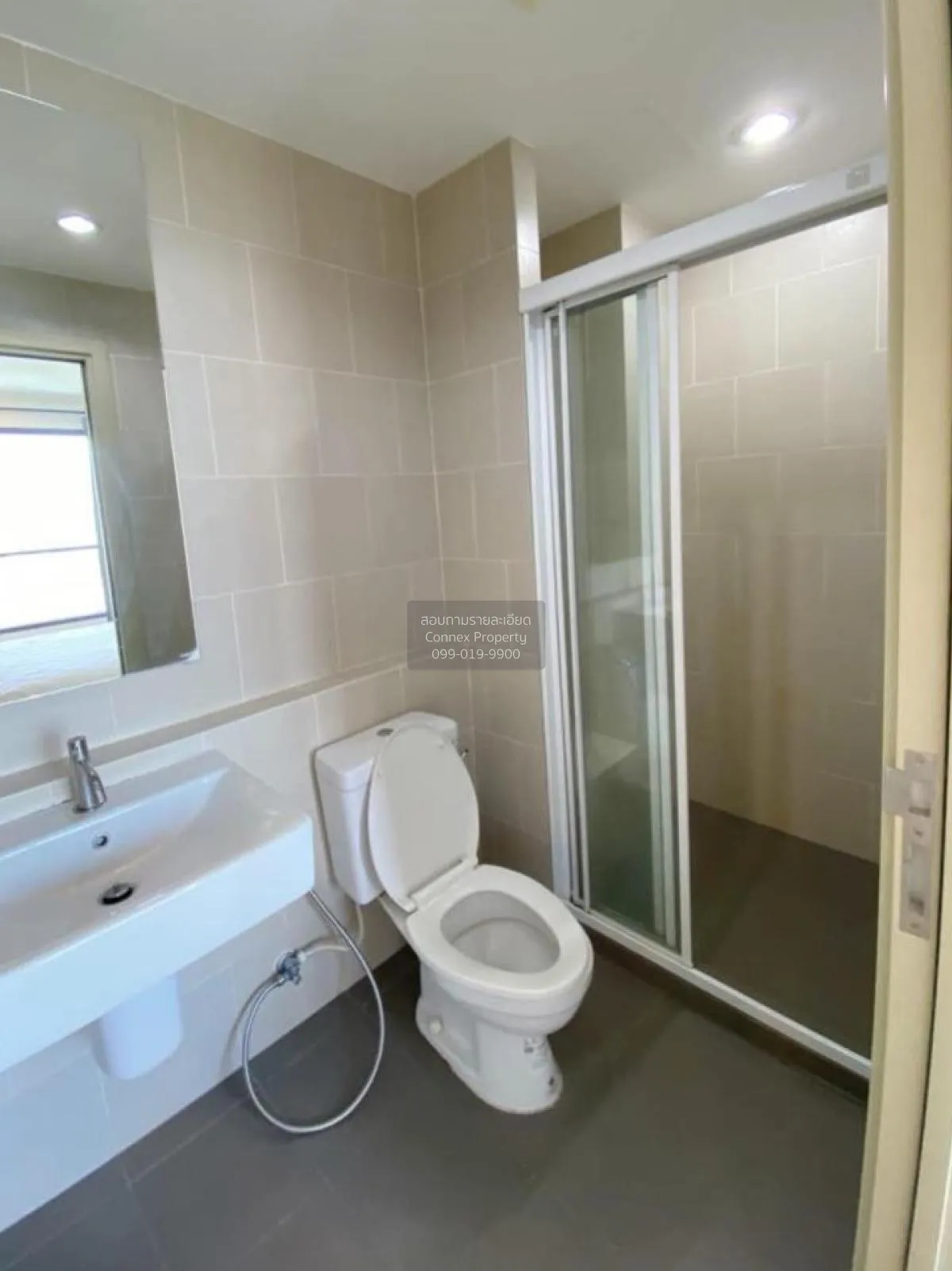 เช่าคอนโด  เดอะ เบส พระราม 9 - รามคำแหง วิวสวย ชั้นสูง วิวแม่น้ำ 