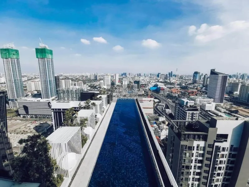 FOR RENT condo , Life Asoke - Rama 9 , nice view , high floor , r