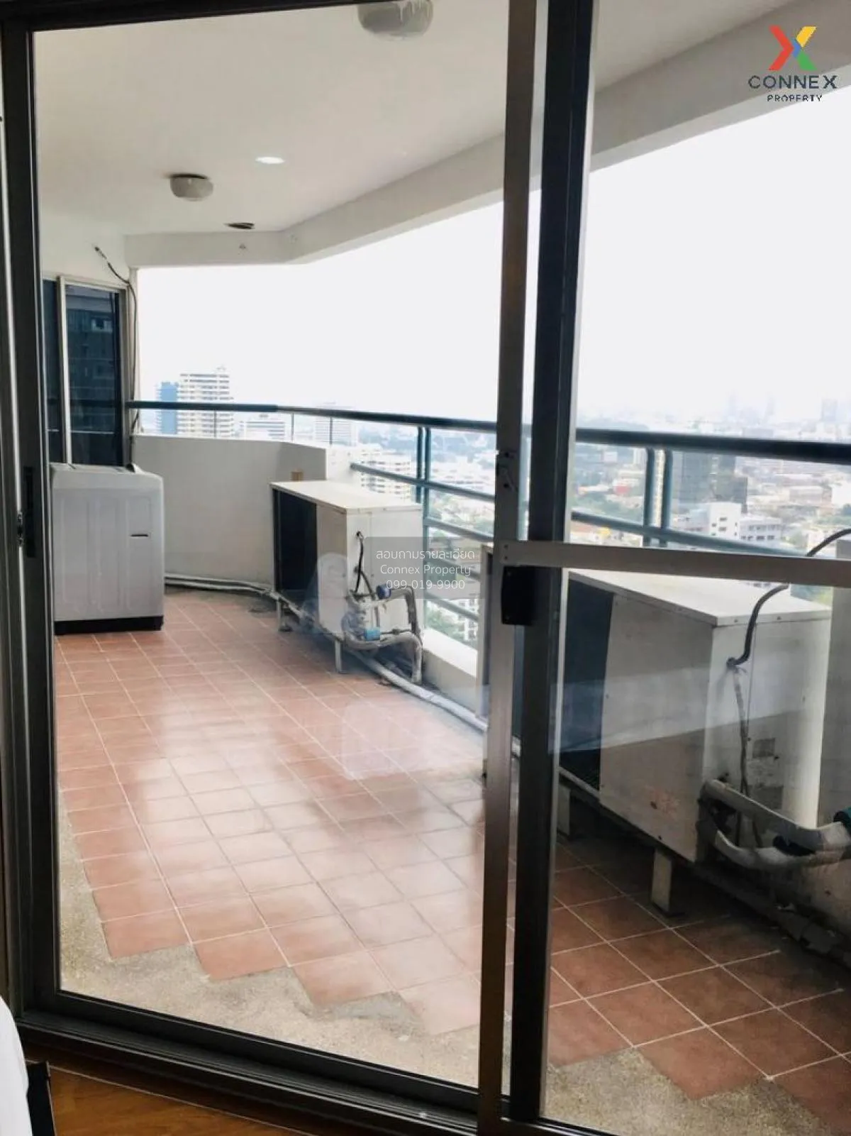 FOR RENT condo , Waterford Diamond 30/1 , nice view , high floor 