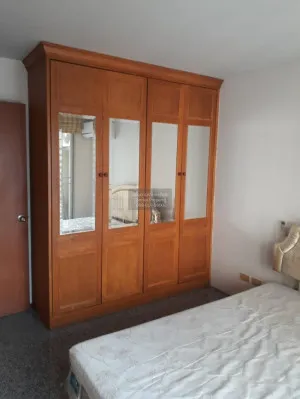 เช่าคอนโด  อโศก เพลส ห้องมุม BTS-อโศก คลองเตยเหนือ เขต วัฒนา กรุงเทพ CX-53241