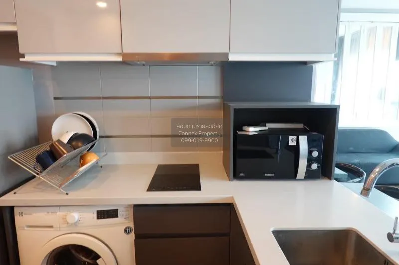 FOR RENT condo , WYNE Sukhumvit , nice view , high floor , BTS-Ph 3