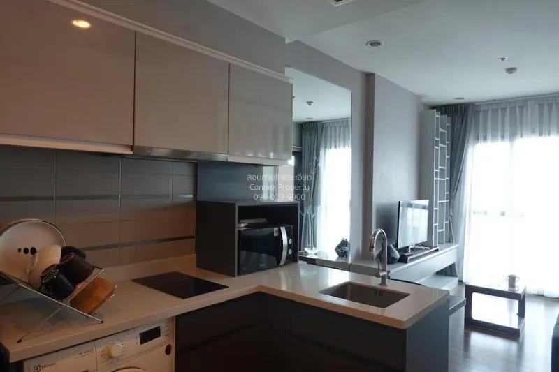 FOR RENT condo , WYNE Sukhumvit , nice view , high floor , BTS-Ph 4