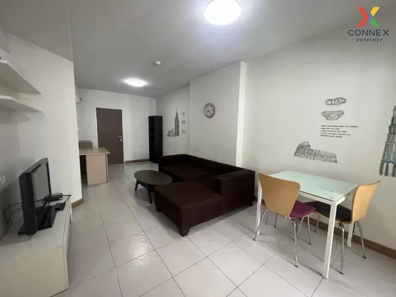 FOR SALE condo , Supalai Park Kaset , nice view , high floor , BT 2