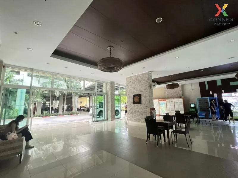 FOR SALE condo , Supalai Park Kaset , nice view , high floor , BT