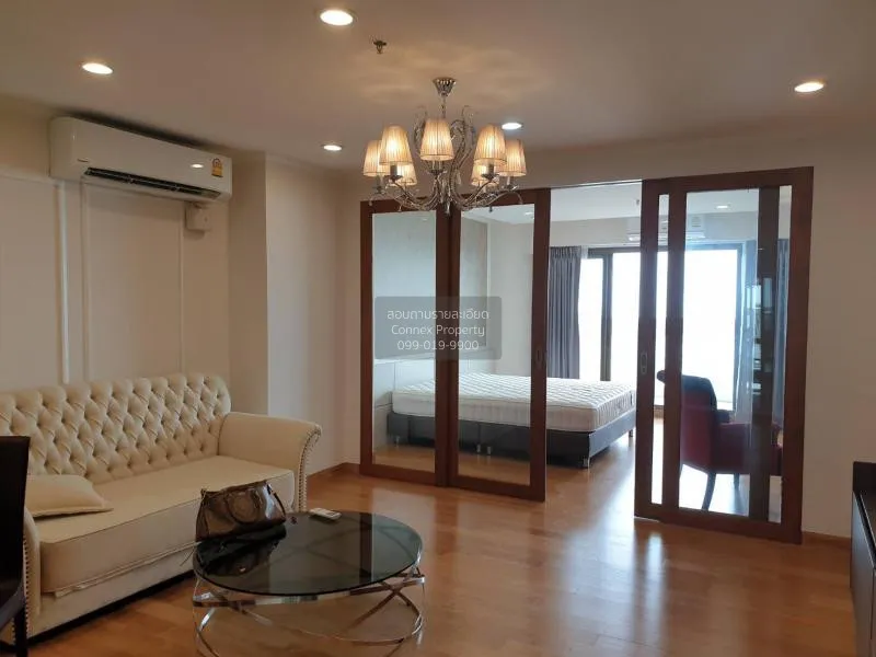 FOR RENT condo , State Tower , BTS-Saphan Taksin , Silom , Bang R 1