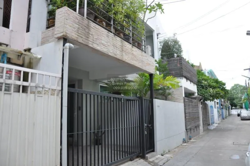 เช่าทาวน์โฮม  บ้านสวนเจริญใจ BTS-เอกมัย คลองเตยเหนือ เขต วัฒนา กร
