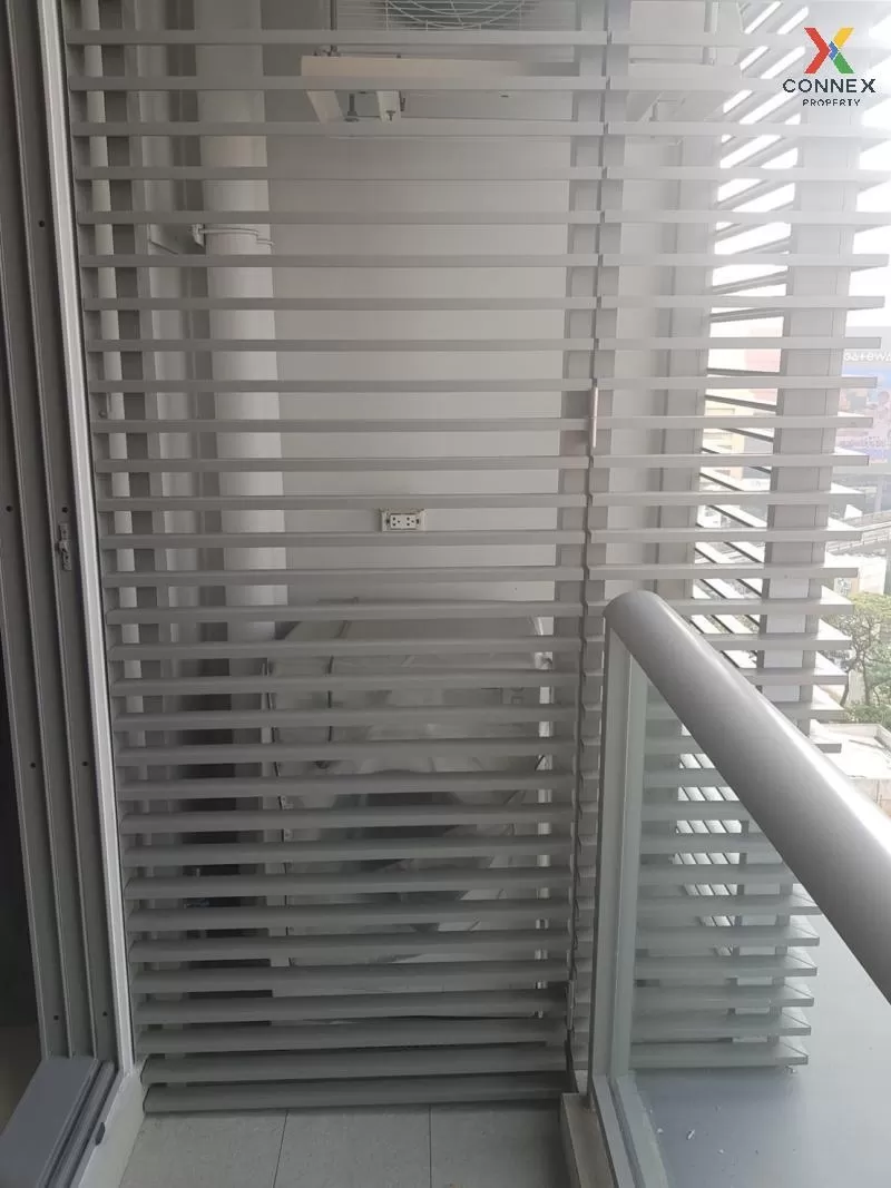 FOR SALE condo , The Lofts Ekkamai , BTS-Ekkamai , Phra Khanong N