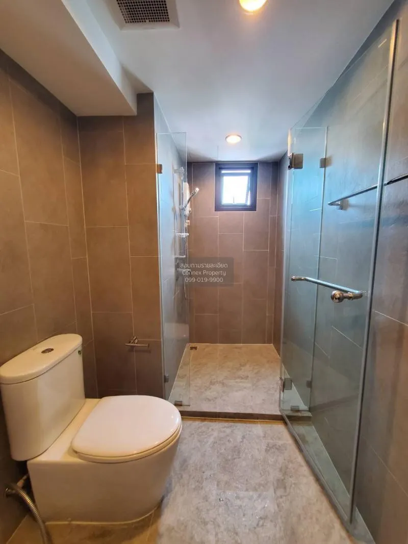 FOR RENT condo , C Ekkamai , high floor , wide frontage , BTS-Ekk