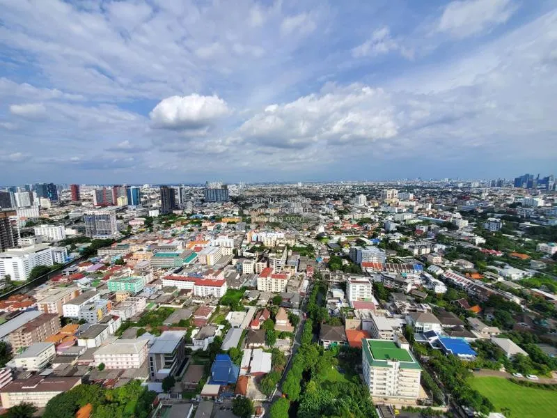 FOR RENT condo , C Ekkamai , high floor , wide frontage , BTS-Ekk