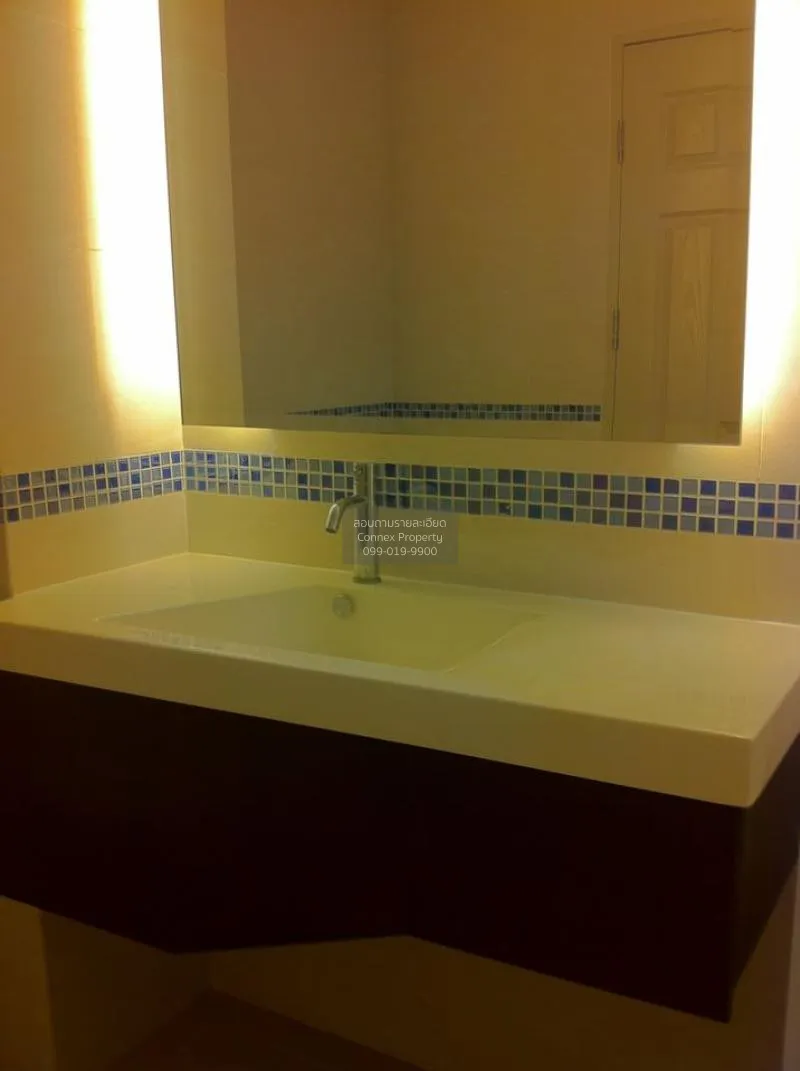 FOR RENT condo , Life @ Sathorn 10 , nice view , high floor , BTS