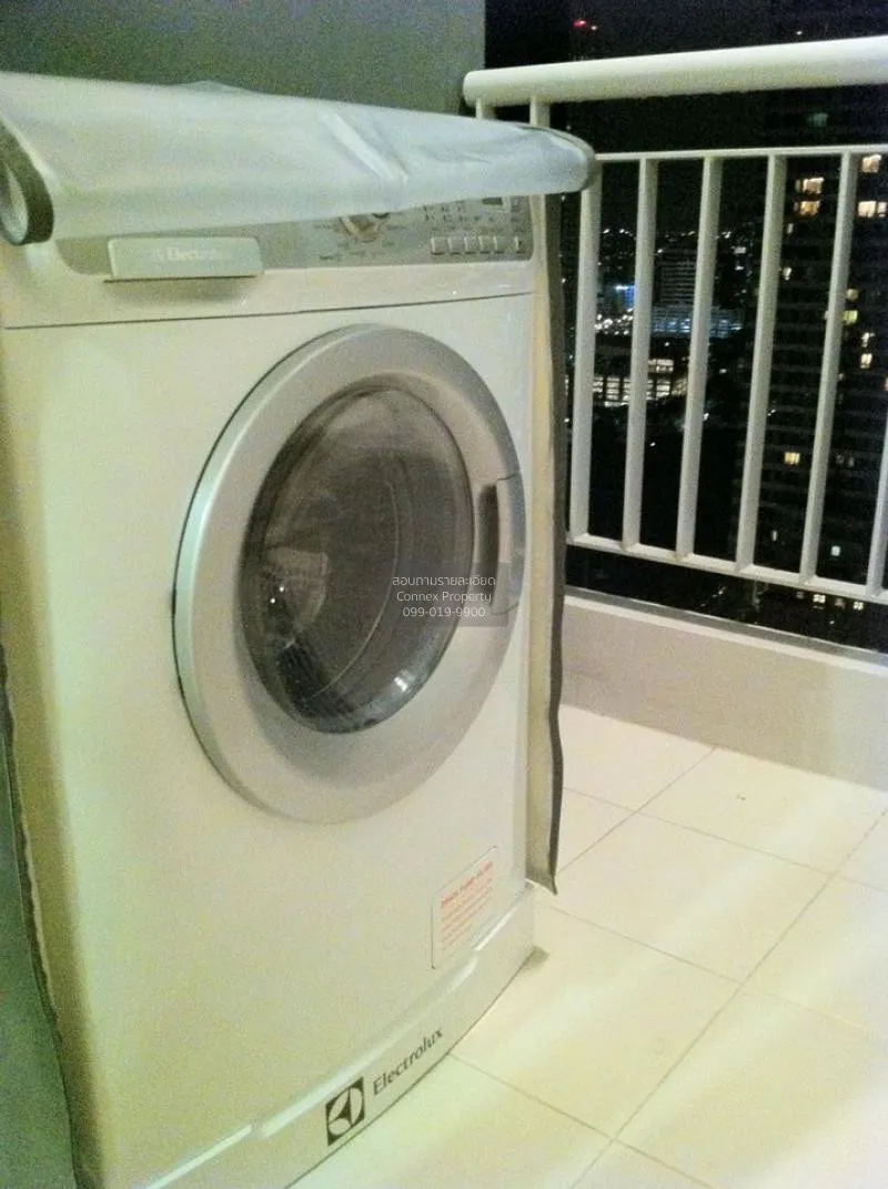 FOR RENT condo , Life @ Sathorn 10 , nice view , high floor , BTS