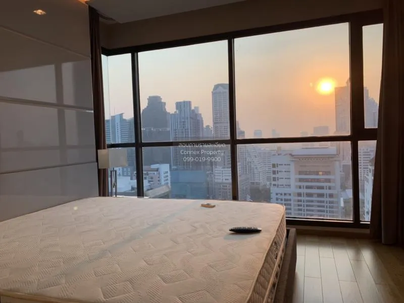 FOR RENT condo , The Address Sathorn , high floor , BTS-Saint Lou